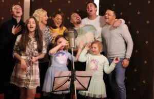 DETE OD SNOVA” – PEVAČI I GLUMCI PEVAJU ZA DECU OBOLELU OD RAKA