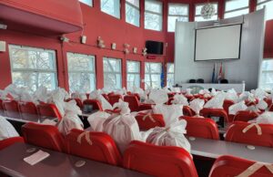 Poznate pojedinosti u vezi sa referendumom u Nišu: Mogu da glasaju i pozitivni na koronavirus, moguće i glasanje van biračkog mesta Izborni materijal