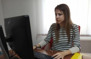 Niška Petničarka pomagaće mladima da nađu posao: Nemojte sedeti “skrštenih ruku”