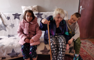 ŠTO DA NE KAŽEM – SIROMAŠNI I MNOGO BOGATI