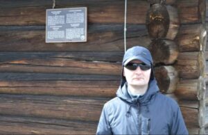 Slepi ruski izvođač Zorin: Srpska pesma je smisao mog života (video)