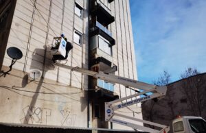 Osvetljeno dvorište „Švajcarije“ u centru Niša