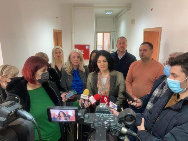 received_1140198826758216