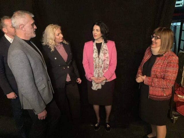 received_1209437476255716