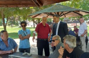 Poseta rukovodstva GO Medijana penzionerima u Svetosavskom parku