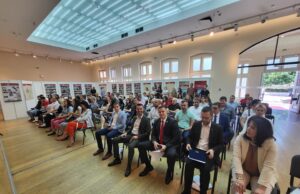 Dodeljene nagrade učenicima generacije niških srednjih škola