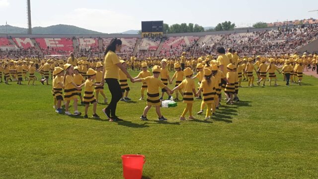 Tradicionalna manifestacija „Plesom do znanja i zdravlja“ održana posle dve godine pauze foto GP018