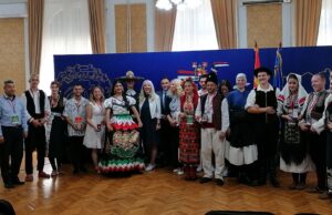 Folklorci na prijemu u Gradskoj kući