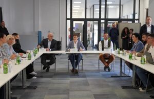 Gradonačelnica Niša Dragana Sotirovski boravila je u Novom Sadu povodom dana mladih