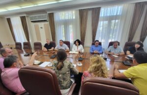 Održan sastanak gradonačelnice Niša i stanara ulice Vojvode Putnika: Zabrana kretanja vozilima duž budućeg trotoara