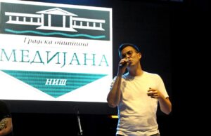Medijanino leto nastavljeno uz hitove Željka Vasića i Mire Škorić Niš pevao sa Željkom i Mirom