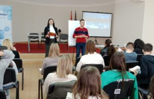 Najbolji edukatori mladih o reproduktivnom zdravlju su upravo njihovi vršnjaci