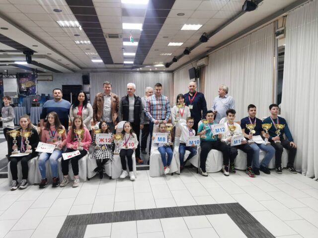 Šahovski turnir foto sah-centralna Srbija