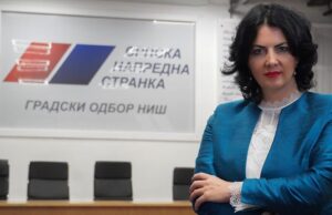 Dragana Sotirovski, članica Predsedništva SNS; Srbija je uređena zemlja, sa jakim i stabilnim institucijama od kojih tražimo da procesiraju nasilnike i sve one koji prete predsedniku Srbije Aleksandru Vučiću
