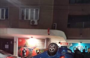 Poznat uzrok prevrtanja automobila kod Narodnog pozorišta