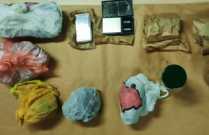 MUP NIŠ – Kod A.A (1983) pronađeno 845g marihuane, kokain i dve vagice za merenje