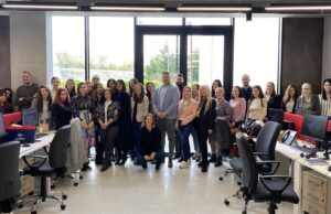 Svega mesec i po dana posle završetka konkursa KONTAKT CENTAR ER SRBIJE U NIŠU POČEO SA RADOM