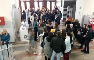 Sajam zapošljavanja na Filozofskom fakultetu: Može li se s diplomom humanističkih nauka do posla?