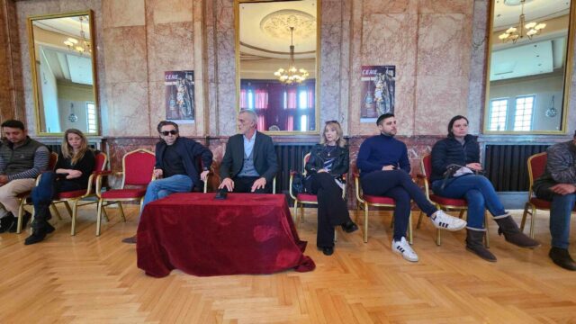 received_468617405442871