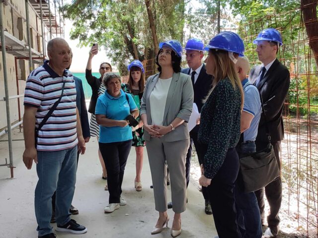 received_296317922771812