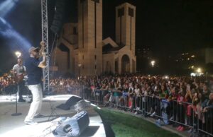 „Medijanino kulturno leto“ završeno uz „Tropiko bend“ – Svetosavski park mali za Medijanine koncerte