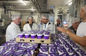 Ministar trgovine Momirović u Nišu obećao olakšice mlekarima