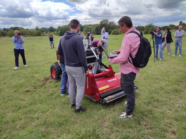 received_955438142235780