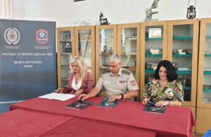 Vojna bolnica donirala fond knjiga Univerzitetskoj i Narodnoj biblioteci