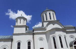 Hodočasnici i maturanti bogoslovije iz Niša bezbedno napustili Izrael