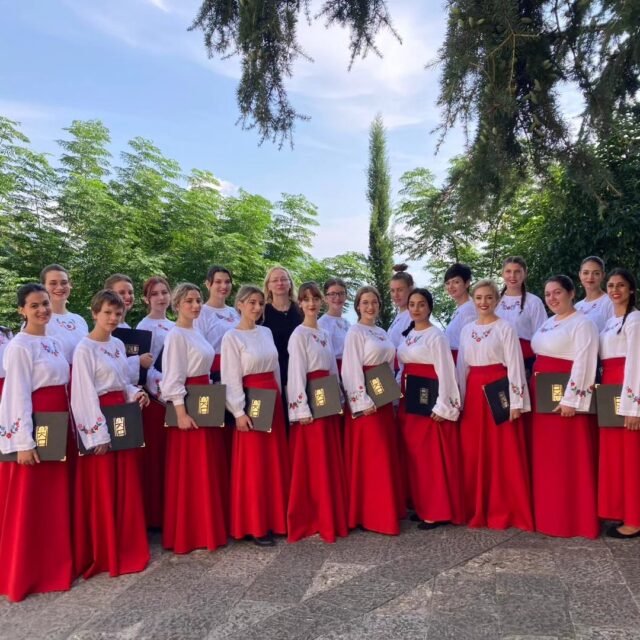 foto Akademski ženski hor SKC-a Niš 3