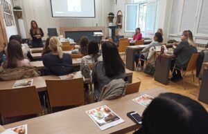 „Mama treba da zna“, prvo u nizu predavanja, namenjeno trudnicama i porodiljama