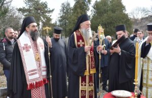 Na niškom Starom groblju održani su parastosi u čast dvojice slavnih vojskovođa -serdaru Jolu Piletiću, čuvenom vojskovođi poreklom iz Pipera, i vojvodi Đorđu Ristiću Skopljančetu, četničkom komandantu koji se borio za oslobođenje Stare Srbije.