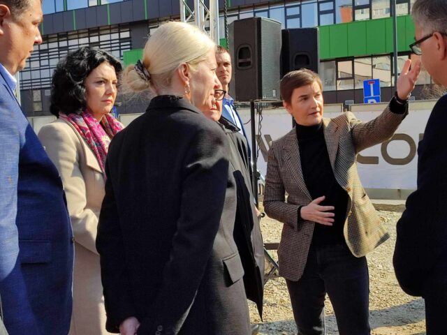 Messenger_creation_ace2c7d7-a9ee-4a48-bd87-14514da10813