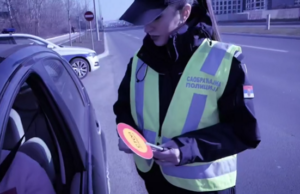 MUP APELUJE: BUDI ODGOVORAN – NE UGROŽAVAJ SEBE I DRUGE UČESNIKE U SAOBRAĆAJU