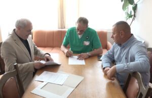 Gradska opština Crveni Krst donirala poklone Ginekološkoj-akušerskoj klinici u vidu nameštaja i tekstila (VIDEO)