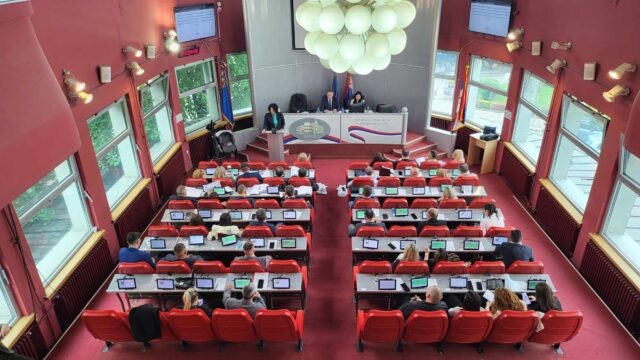 Budžet Niša povećan za 2,5 milijarde Budžet Niša povećan za 2,5 milijarde