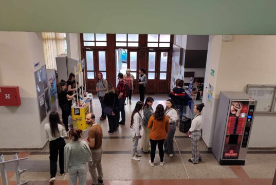 Sajam zapošljavanja i profesionalne orijentacije 2. aprila na Filozofskom fakultetu u Nišu Drugi Sajam zapošljavanja na Filozofskom fakultetu okupio veliki broj studenata