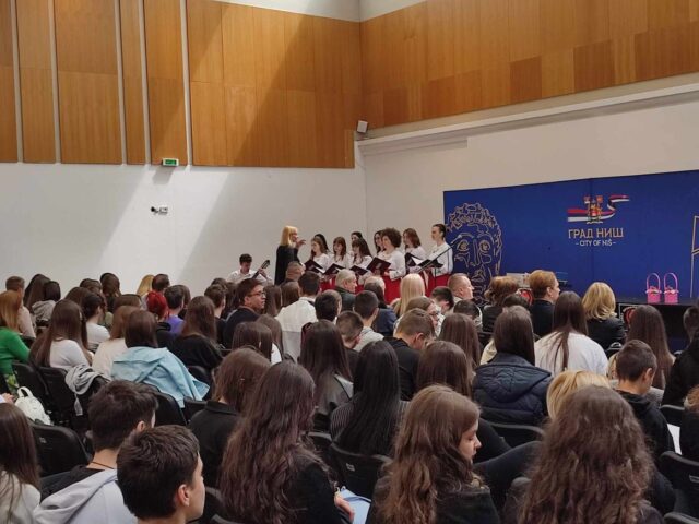 Učenici se takmiče ko ima najbolju biznis ideju