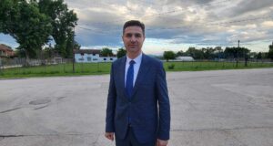 Pavlović: Istina će na kraju izaći na videlo – cela i ogoljena! Red je na nas da zaštitimo mladost od vas koji ih poturate i koristite Dragoslav Pavlović