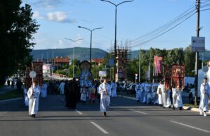 Na današnji dan pre 26 godina bombardovano Duvanište kasetnim bombama Duvaniste, Sveti Vasilije Ostroski litija