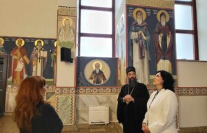 Oslikava se unutrašnjost crkve Svetog cara Konstantina i carice Jelene Oslikava se unutrašnjost crkve Svetog cara Konstantina i carice Jelene