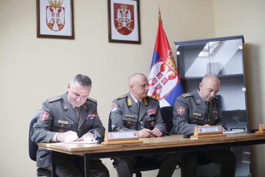 Pukovnik Dragana Antića , General-potpukovnik Milosav Simović i Pukovnik Vladana Milosavljevića