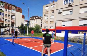 Radne akcije Delijski vis: Uređenje međublokovskog prostora – teren za nogotenis Uređenje međublokovskog prostora - teren za nogotenis