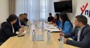 Žarić Kovačević razgovor sa predstavnicima Crte i Zeleno-Levog Fronta