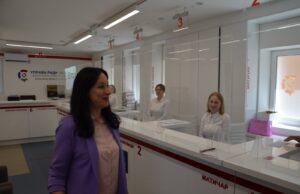 Ministarka državne uprave i lokalne samouprave Jelena Žarić Kovačević posetila Belu Palanku Ministarka Jelena Žarić Kovačević posetila upravno mesto u Beloj Palanci