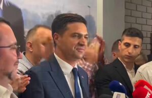 SNS proglasio pobedu: Sa Ruskom strankom možemo da formiramo vlast u gradu Dragoslav Pavlović