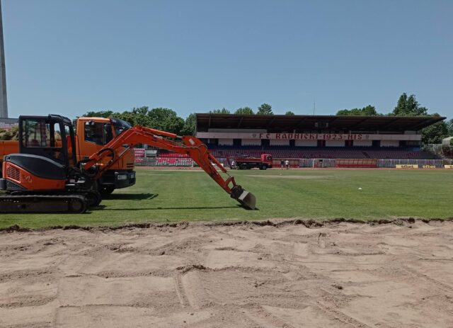 Glavni teren stadiona „Čair“