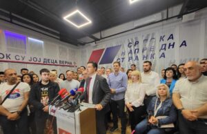 Studenti u blokadi protiv skupa Vučićevih pristalica u Nišu: SNS odgovara oštro – Studenti sa žaljenja zbog tragedije sa nadstrešnicom prešli na političke zahteve Press Gradski Odbor SNS-a Niš