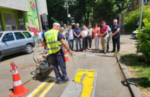 Niški borci prvi u Srbiji dobili besplatna parking-mesta Obeležavanje parking-mesta za borce