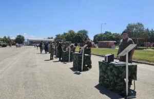 Susret sa decom, vojnicima je najdraži deo posla. Otvoreni Dan u Kasarni „Knjaz Mihailo“ u Nišu Otvoreni Dan u Kasarni Knjaz Mihailo u Nišu